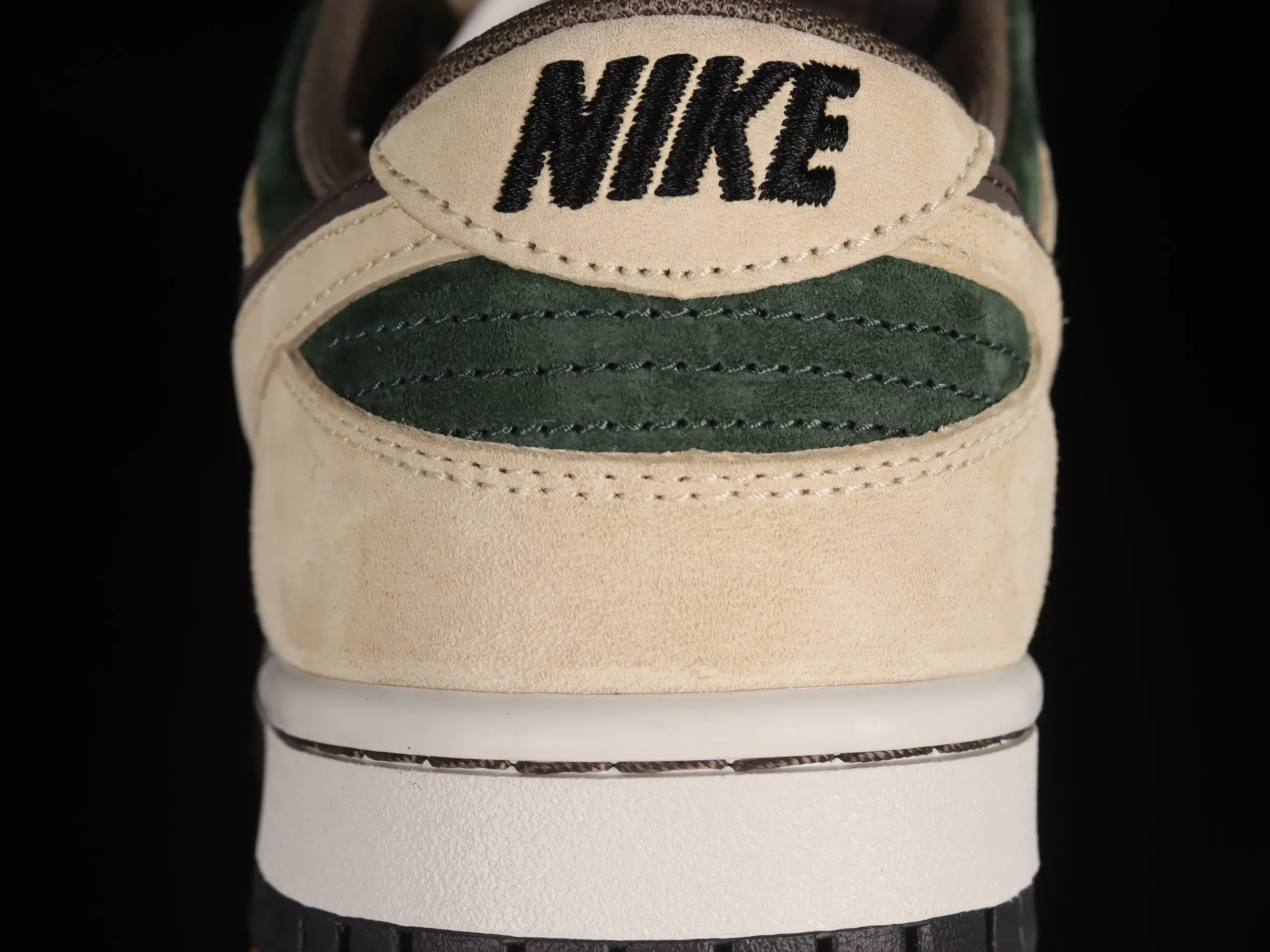 All categories Nk SB Dunk Series Nk SB Dunk Low low-top sneakers Otomo Katsuhiro x Nk SB Dunk Low "Steamboy OST" Otomo Katsuhiro co-branded double hook SB low-top sports and leisure sneakers CT2552-895